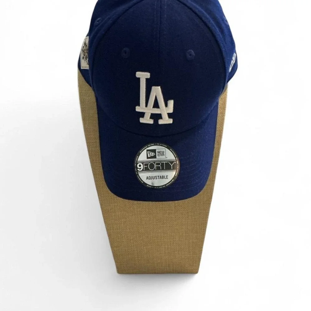 New Era 9FORTY LA Dodgers Hat Mens OSFA Blue 2017 World Series Patch